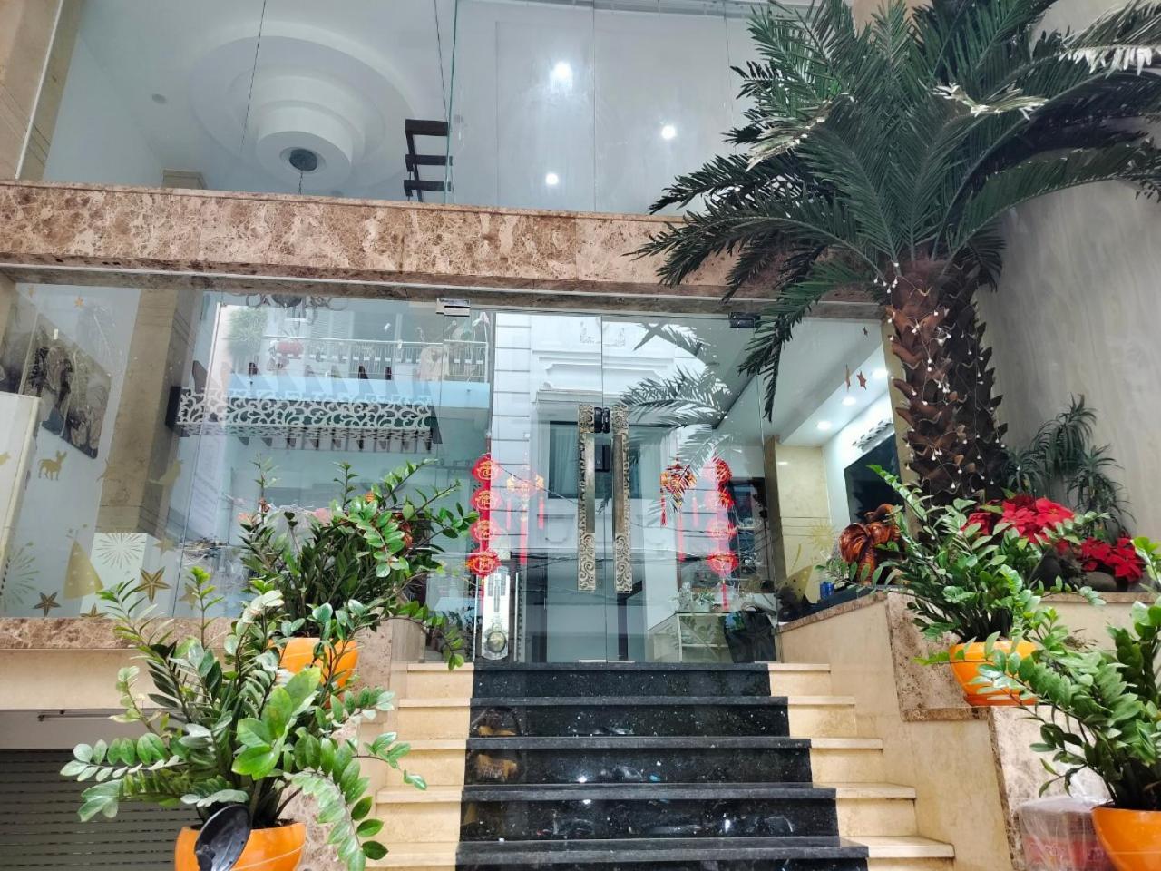 Adventure Khách sạn 3*